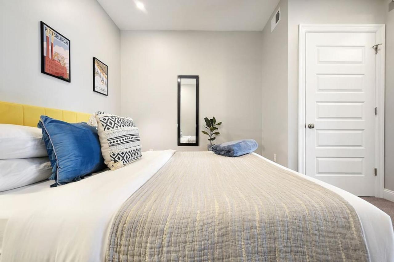 Hostwise Stays - The Washington At Chatham - Free Parking, Private Gym, Skyline Views! Pittsburgh Esterno foto